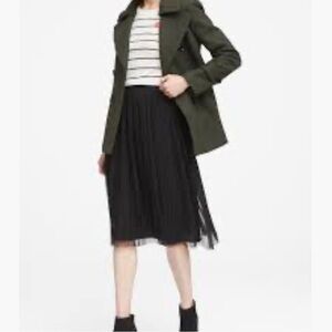BRAND NEW Banana Republic rule pleated skirt